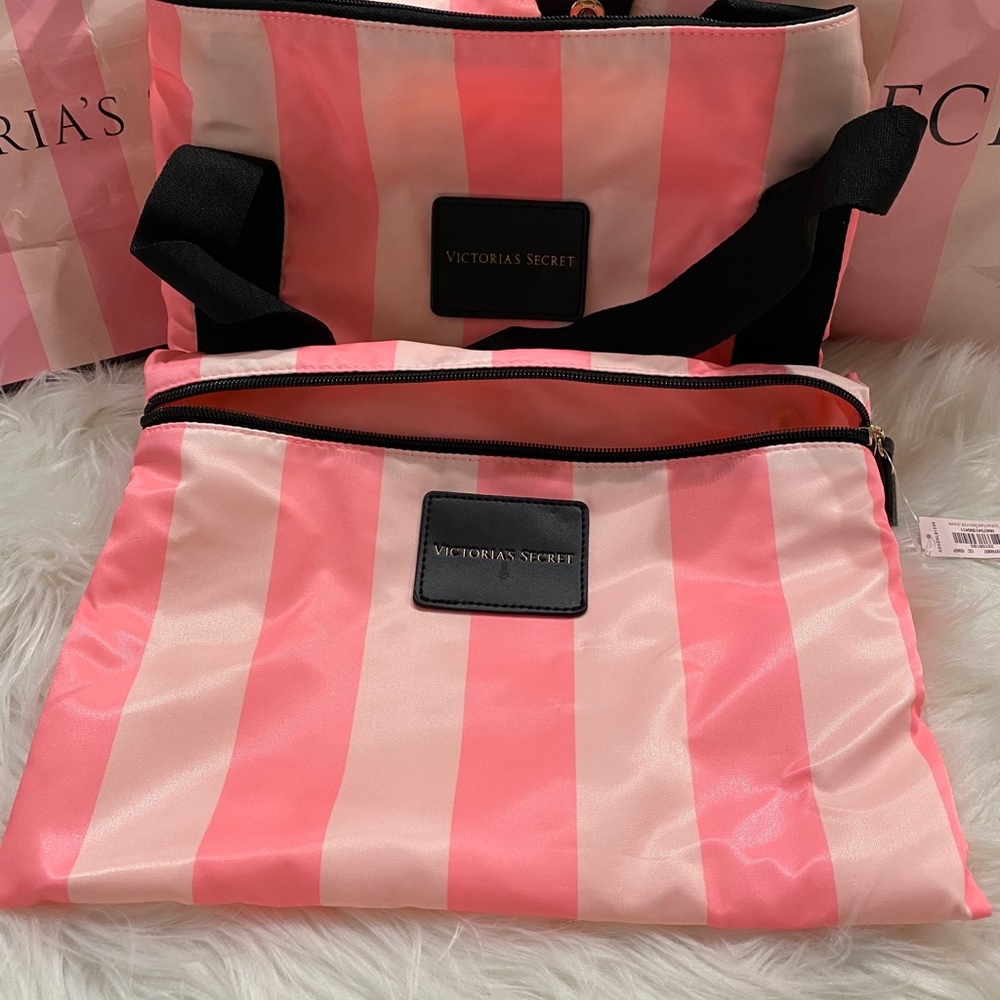 🍃Victoria Secret Large Bag with matching pouch - Picture 4 of 4